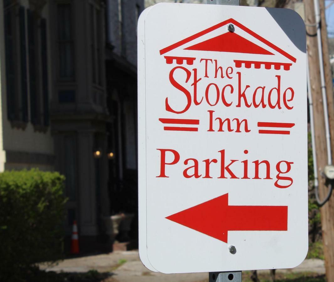 The Stockade Inn Скенектади Экстерьер фото