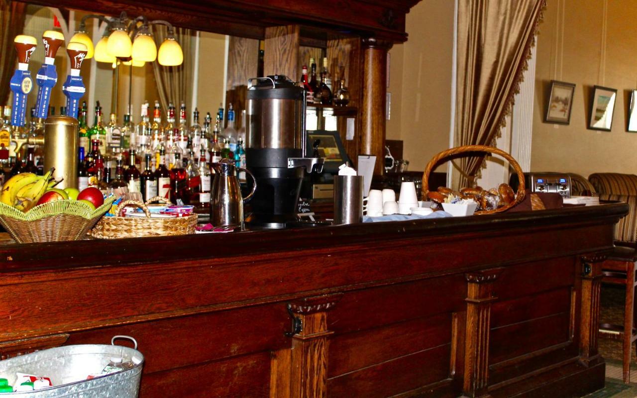The Stockade Inn Скенектади Экстерьер фото